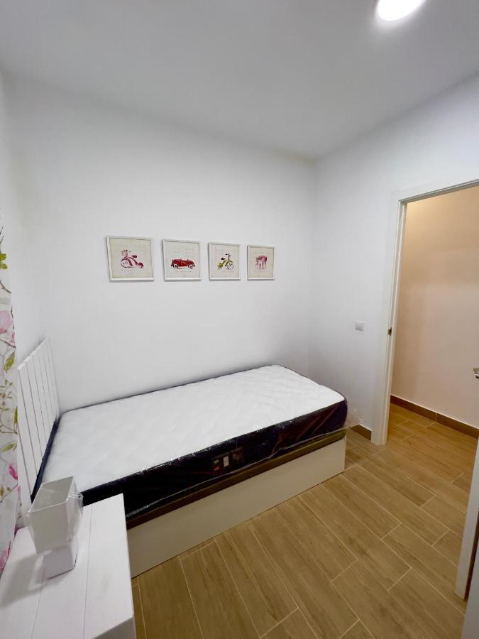 Rockside Residences Suites La Linea La Línea de la Concepción Esterno foto