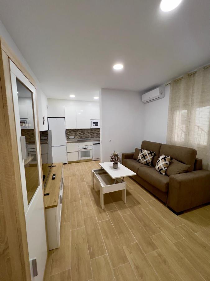 Rockside Residences Suites La Linea La Línea de la Concepción Esterno foto