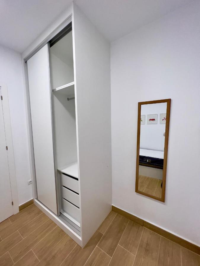 Rockside Residences Suites La Linea La Línea de la Concepción Esterno foto